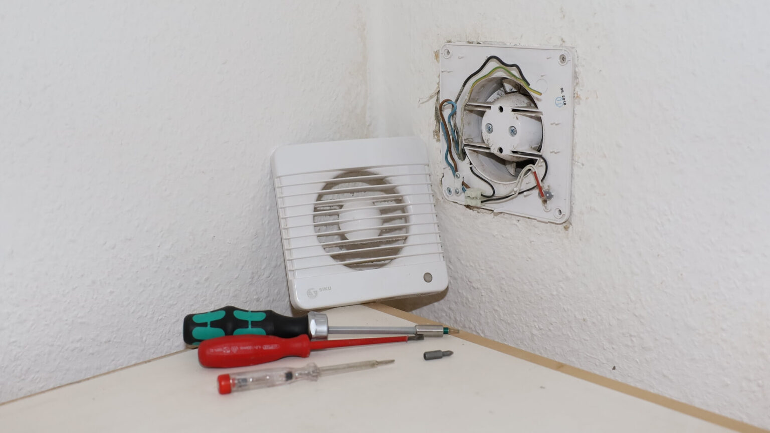 Schimmel – richtig lüften im Winter und Sommer mit System